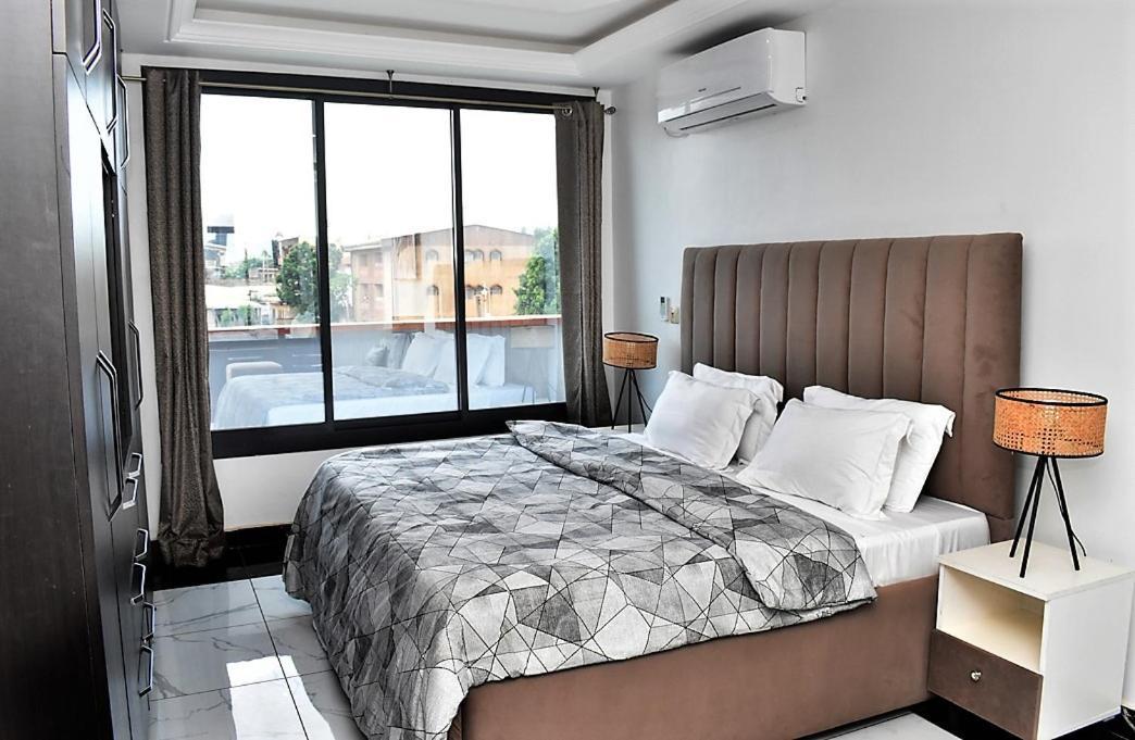 Residence L'Ecrin Yaounde Bagian luar foto